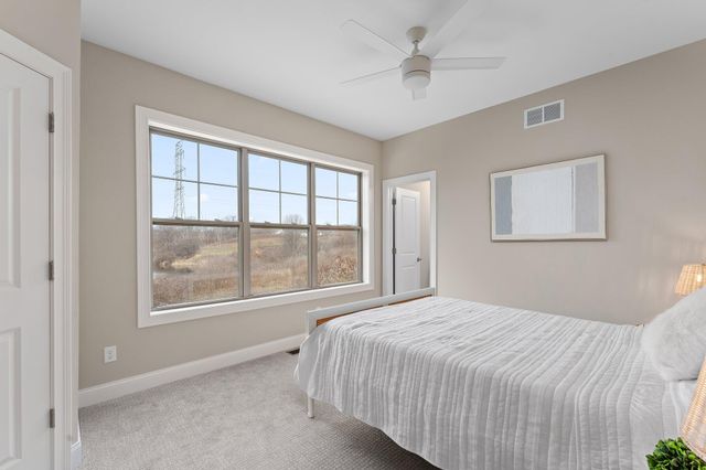 59 Sanctuary Drive, Valparaiso, IN 46385