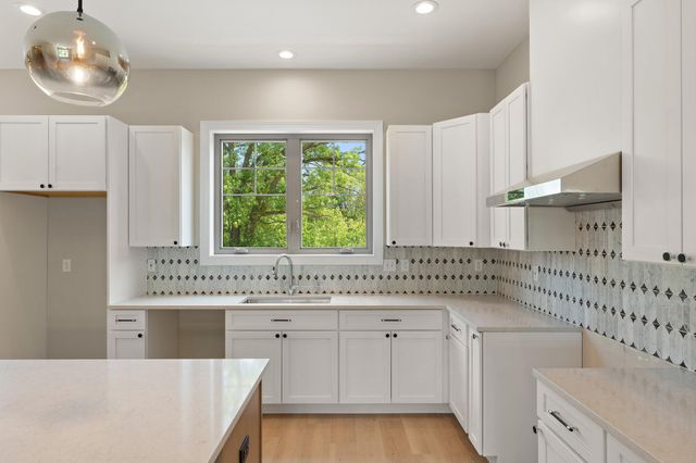 59 Sanctuary Drive, Valparaiso, IN 46385