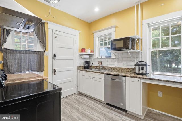 17613 OAK RIDGE DR, Hagerstown, MD 21740