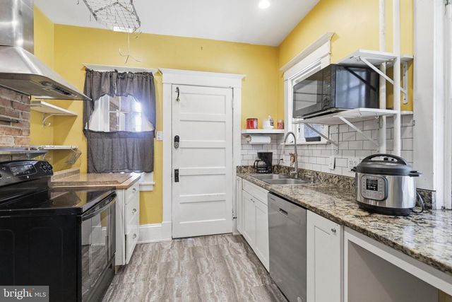 17613 OAK RIDGE DR, Hagerstown, MD 21740