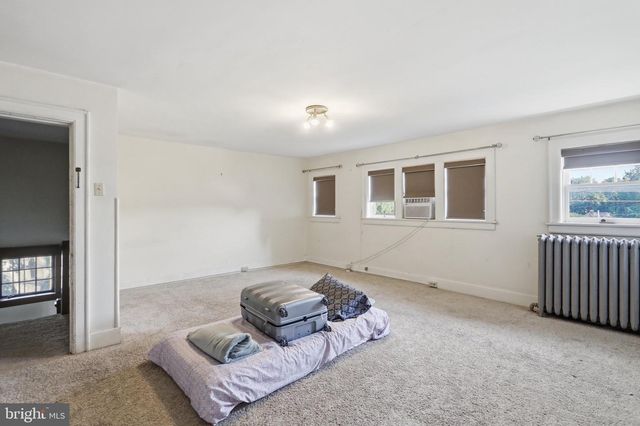 17613 OAK RIDGE DR, Hagerstown, MD 21740