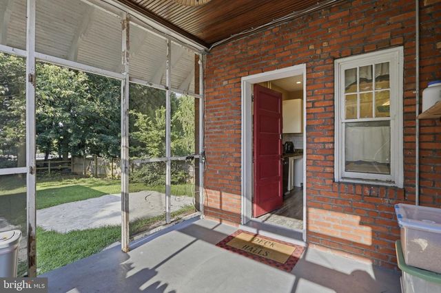 17613 OAK RIDGE DR, Hagerstown, MD 21740