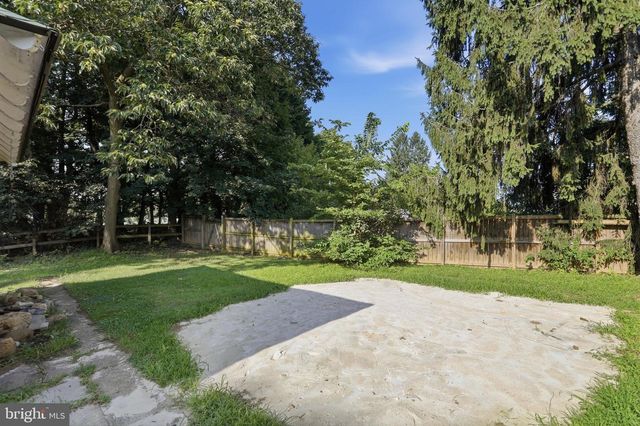 17613 OAK RIDGE DR, Hagerstown, MD 21740