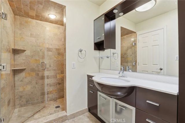 5218 Lindley Avenue 3, Encino, CA 91316
