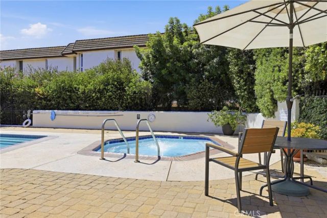 5218 Lindley Avenue 3, Encino, CA 91316