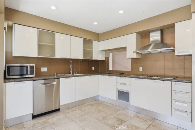 5218 Lindley Avenue 3, Encino, CA 91316
