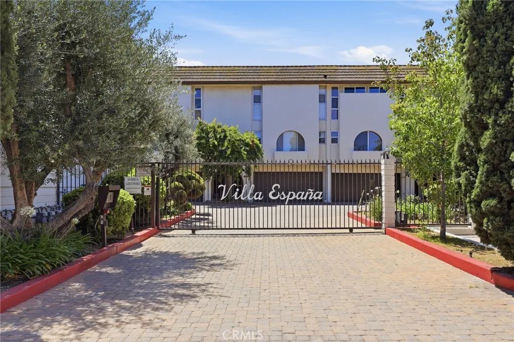 5218 Lindley Avenue 3, Encino, CA 91316