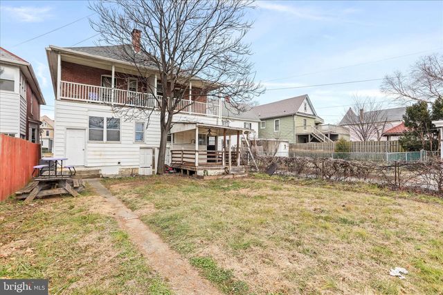 542 E QUEEN STREET, Chambersburg, PA 17201