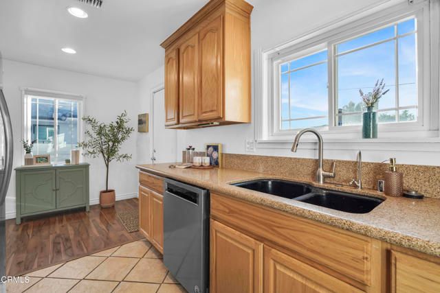 10851 Scoville Avenue, Los Angeles, CA 91040