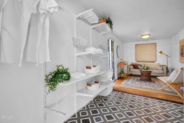 10851 Scoville Avenue, Los Angeles, CA 91040