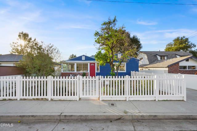 10851 Scoville Avenue, Los Angeles, CA 91040