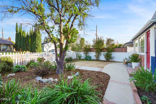 10851 Scoville Avenue, Los Angeles, CA 91040