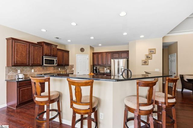 11 Roanoke Hills Court, Simpsonville, SC 29681