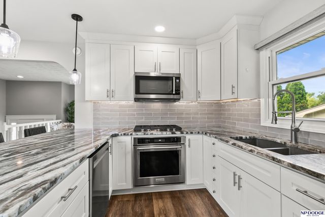 7908 Pasadena Avenue, Omaha, NE 68124