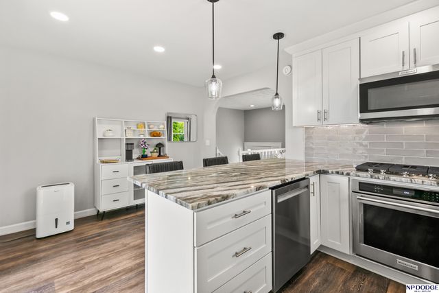 7908 Pasadena Avenue, Omaha, NE 68124
