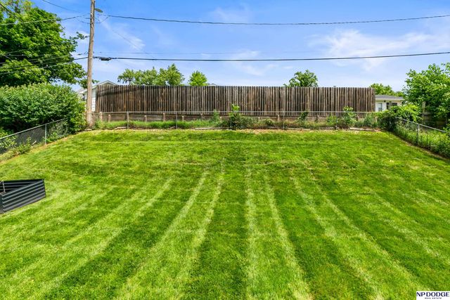 7908 Pasadena Avenue, Omaha, NE 68124