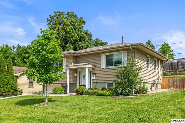 7908 Pasadena Avenue, Omaha, NE 68124