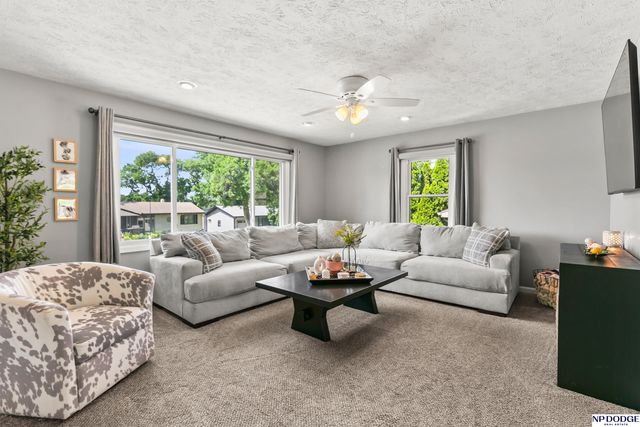 7908 Pasadena Avenue, Omaha, NE 68124