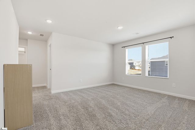 813 Elgon Walk Drive, Fountain Inn, SC 29644