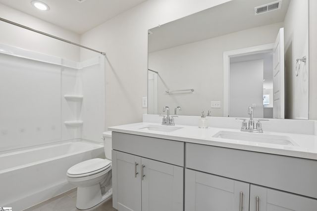 813 Elgon Walk Drive, Fountain Inn, SC 29644