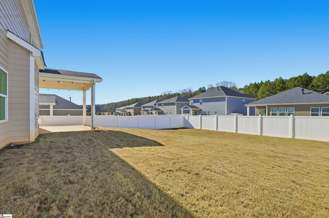 813 Elgon Walk Drive, Fountain Inn, SC 29644