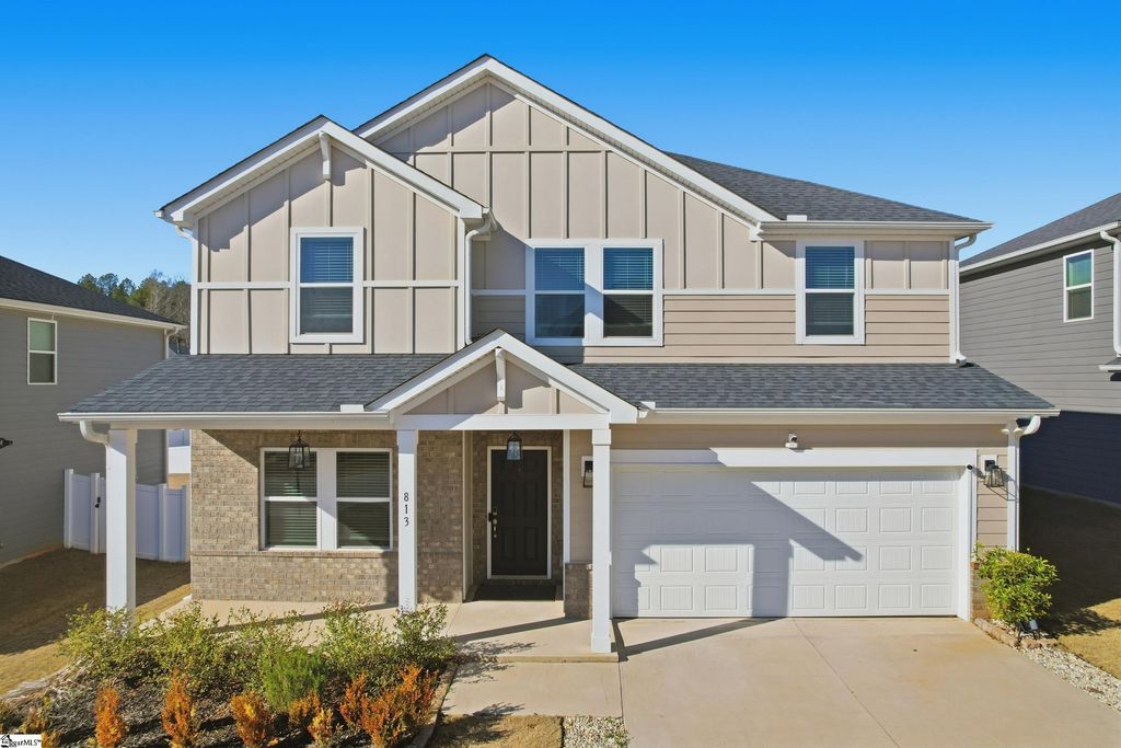 813 Elgon Walk Drive, Fountain Inn, SC 29644
