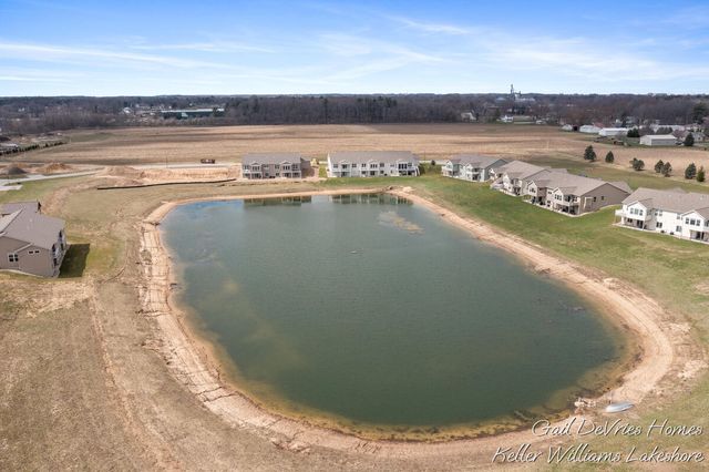 4498 Meadow Pond Way 66, Hamilton, MI 49419