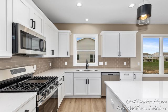 4498 Meadow Pond Way 66, Hamilton, MI 49419