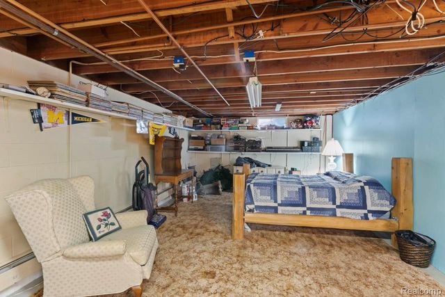5067 Hemingway Lake Road, Marathon Township, MI 48464