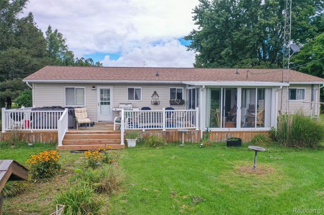 5067 Hemingway Lake Road, Marathon Township, MI 48464