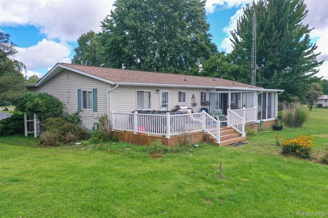 5067 Hemingway Lake Road, Marathon Township, MI 48464