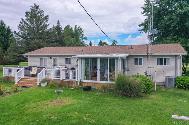 5067 Hemingway Lake Road, Marathon Township, MI 48464