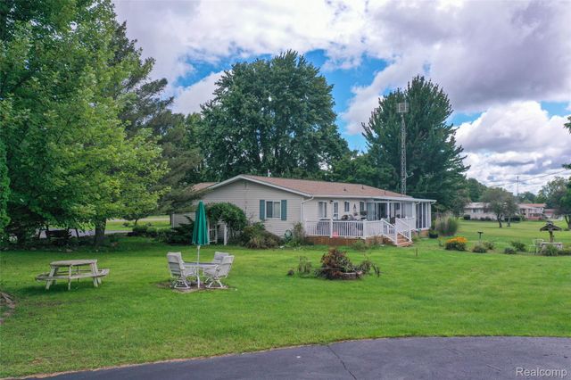 5067 Hemingway Lake Road, Marathon Township, MI 48464