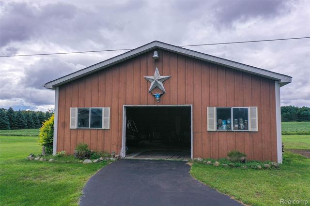 5067 Hemingway Lake Road, Marathon Township, MI 48464