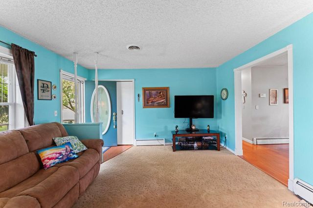 5067 Hemingway Lake Road, Marathon Township, MI 48464