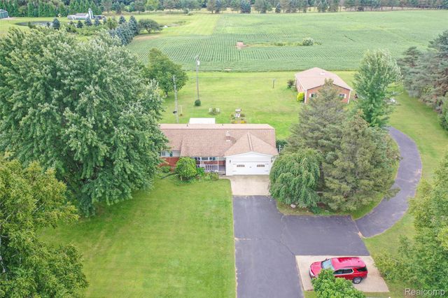 5067 Hemingway Lake Road, Marathon Township, MI 48464