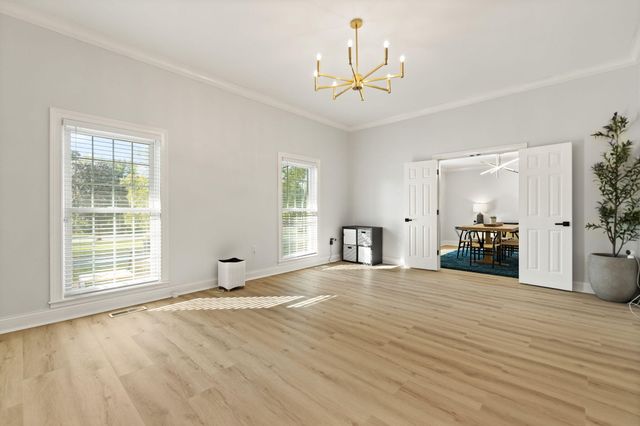 726 N Main Street, Monticello, KY 42633