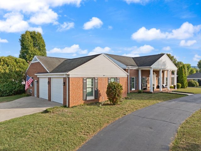 726 N Main Street, Monticello, KY 42633