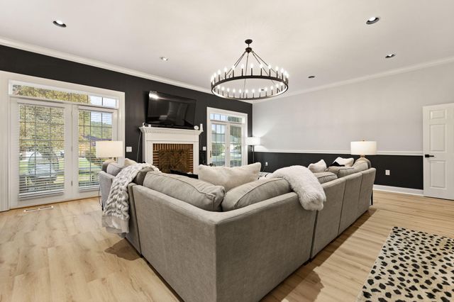 726 N Main Street, Monticello, KY 42633