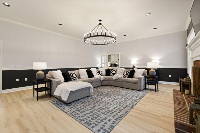 726 N Main Street, Monticello, KY 42633