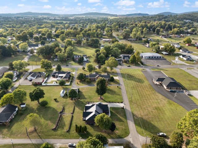 726 N Main Street, Monticello, KY 42633