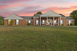 726 N Main Street, Monticello, KY 42633