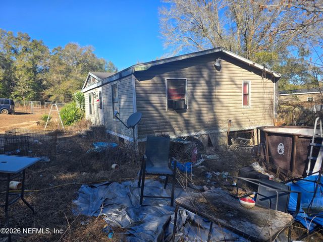 120 CLINE Avenue, Interlachen, FL 32148