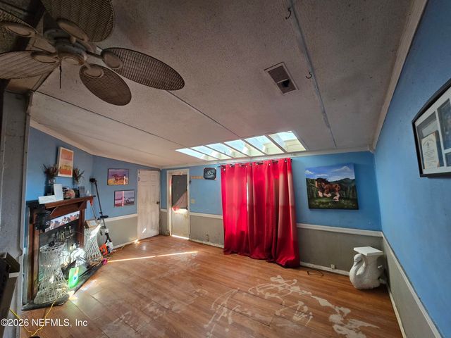 120 CLINE Avenue, Interlachen, FL 32148