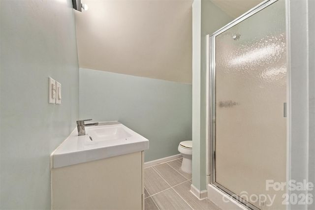 861 8th Street Place SE, Hickory, NC 28602