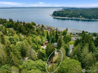17655 Division Avenue NE, Suquamish, WA 98392