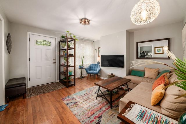 59-59.5 W Fifth Avenue, Columbus, OH 43201