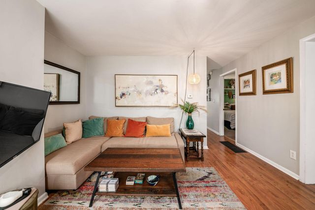 59-59.5 W Fifth Avenue, Columbus, OH 43201
