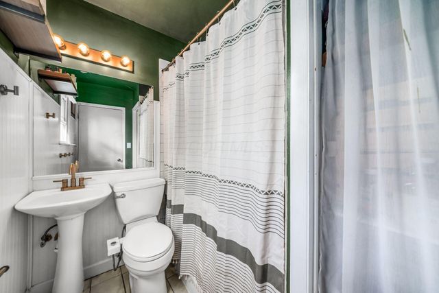 59-59.5 W Fifth Avenue, Columbus, OH 43201