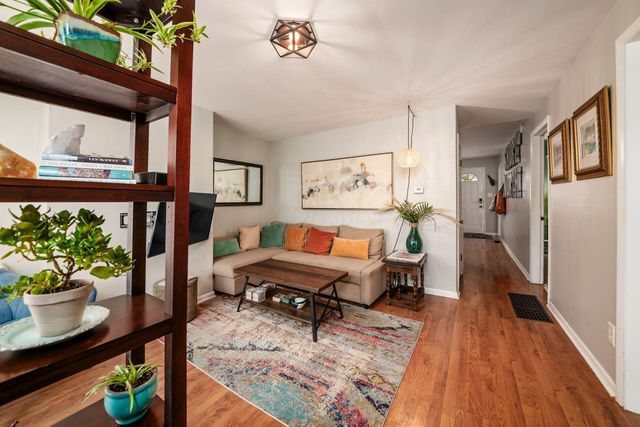 59-59.5 W Fifth Avenue, Columbus, OH 43201
